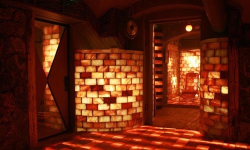 The Himalayan Salt Sauna: Ancient Therapy, Modern Wellness